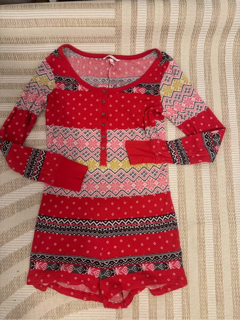 Victoria's Secret Girls Red Patterned Long-Sleeve Knit Romper